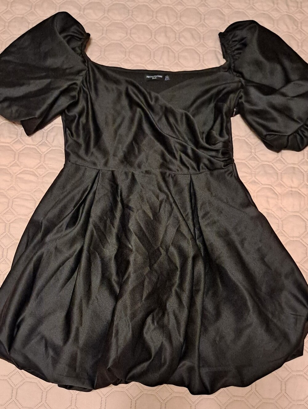 Pretty Little Thing Black Formal Puff Dress Sz 16